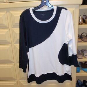 E L I Pima Cotton Navy and White Top Size Large